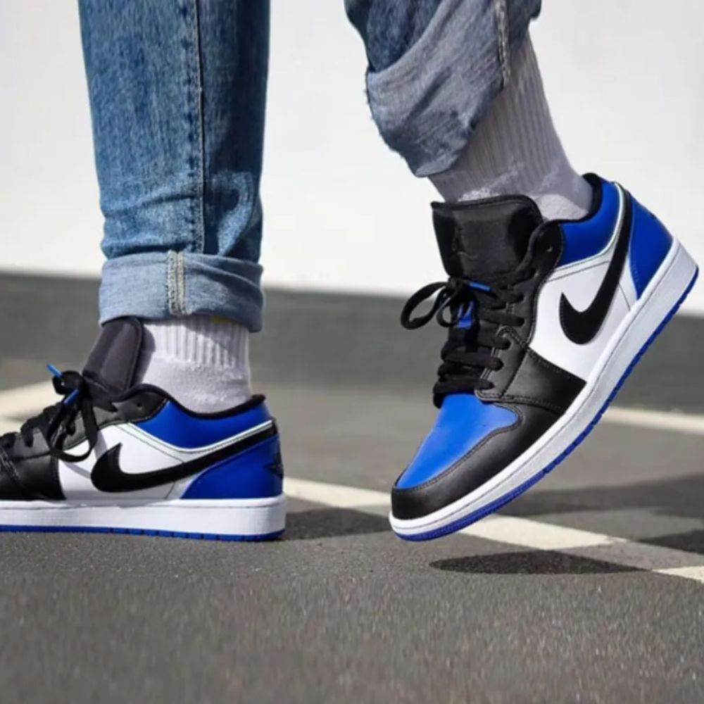 Air Jordan 1 Low Royal Toe in Blue White - product image from the listing.