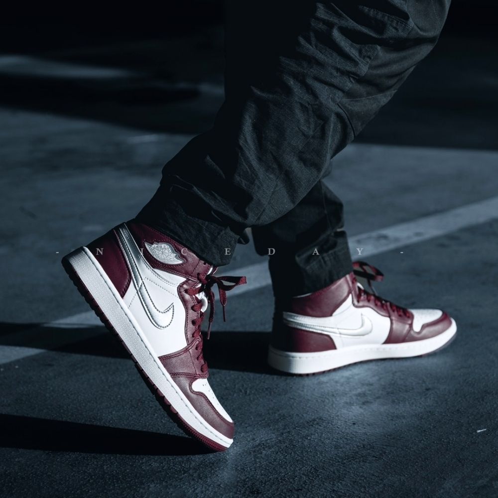 Air Jordan 1 High Golf in Bordeaux Red White - product image from the listing.