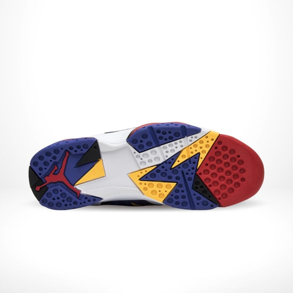 Air Jordan 7 Retro Sweater in White - product image from the listing.