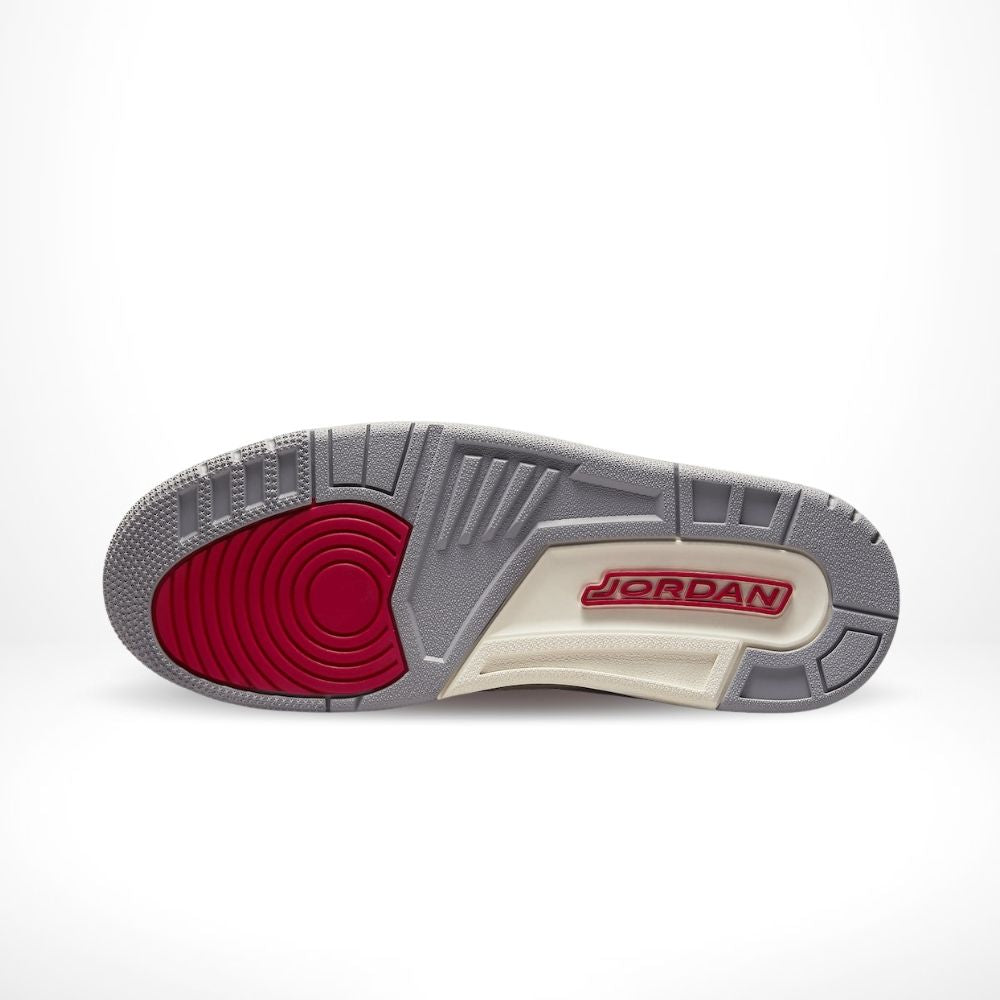 Muslin Grey Sail SE - Air Jordan 3 Retro - product image from the listing.