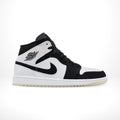 Diamond Black White SE - Air Jordan 1 Mid - product image from the listing.