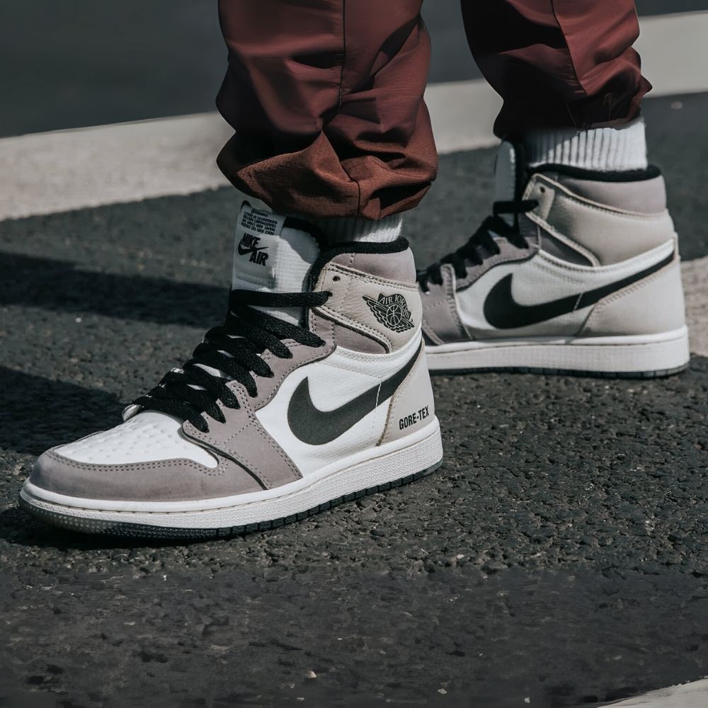Air Jordan 1 High Element GORE-TEX in Light Bone Sail Grey - product image from the listing.