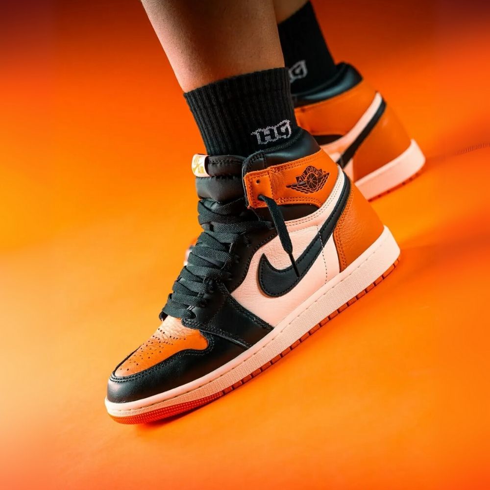 Air Jordan 1 Retro High OG Shattered Backboard Starfish in Sail Black - product image from the listing.