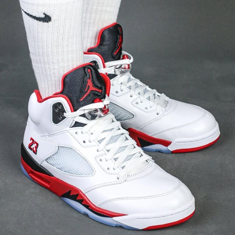 Fire Red - Air Jordan 5 Retro 2025 - product image from the listing.