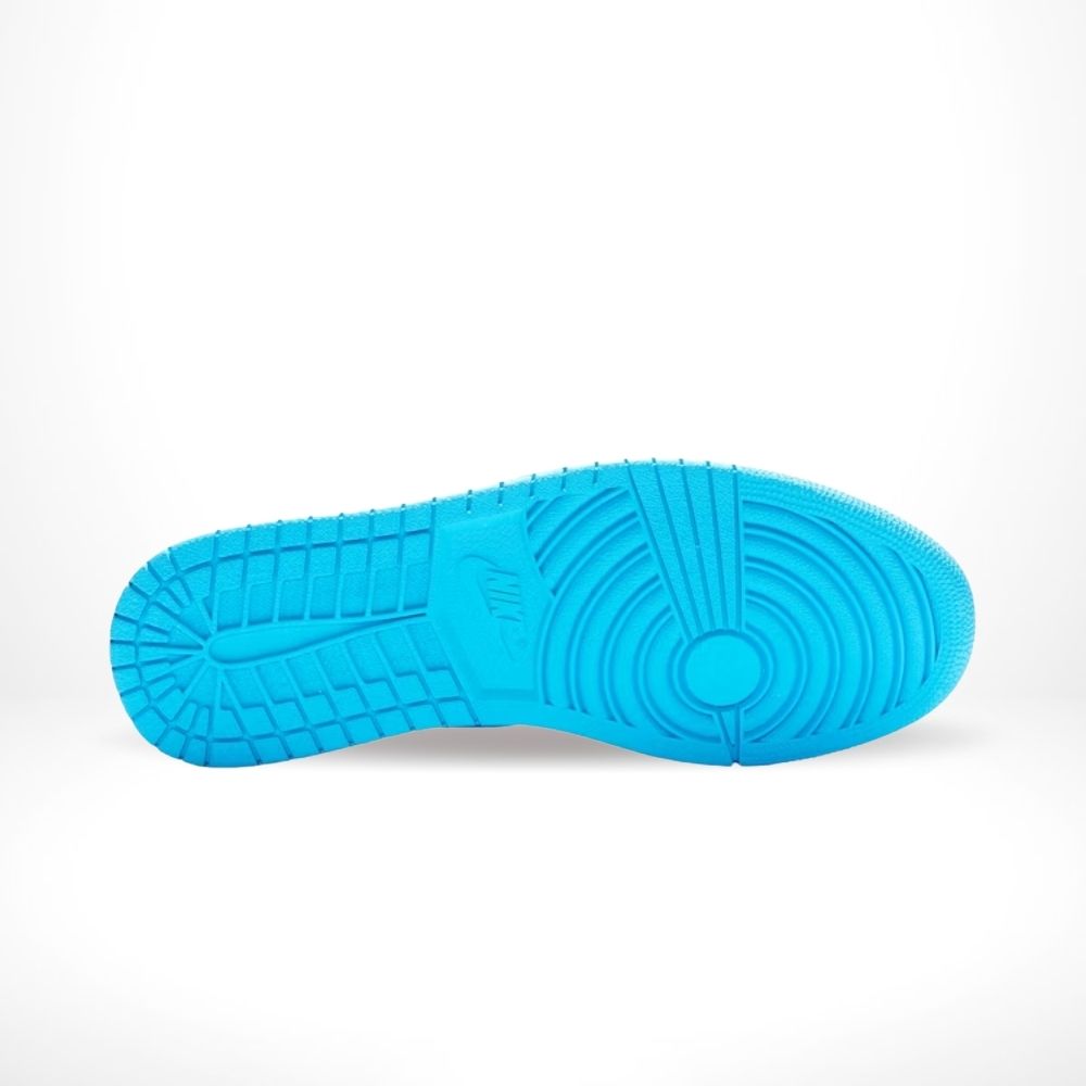 Air Jordan 1 Retro High OG UNC Powder in Blue - product image from the listing.