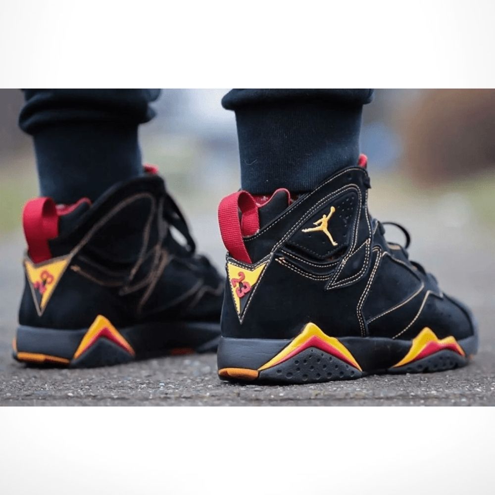 Citrus - Air Jordan 7 Retro - product image from the listing.