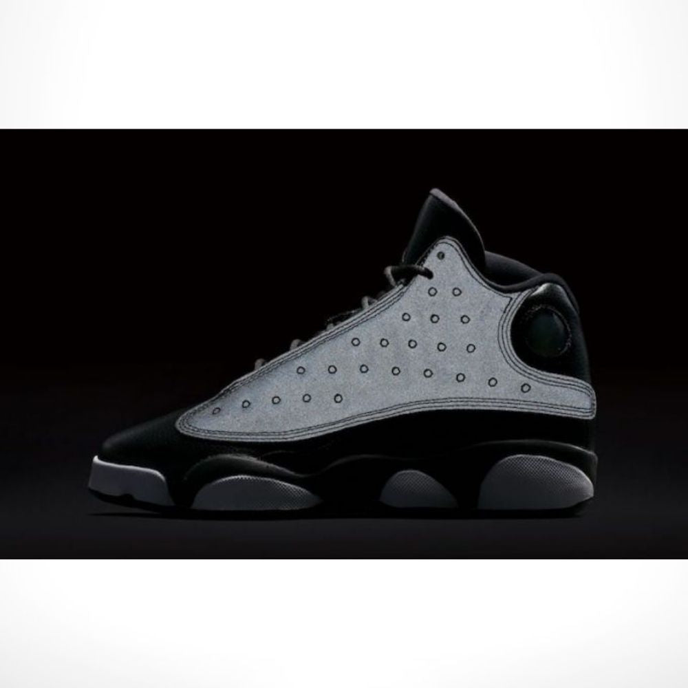 Air Jordan 13 Retro in Hyper Pink Black - product image from the listing.