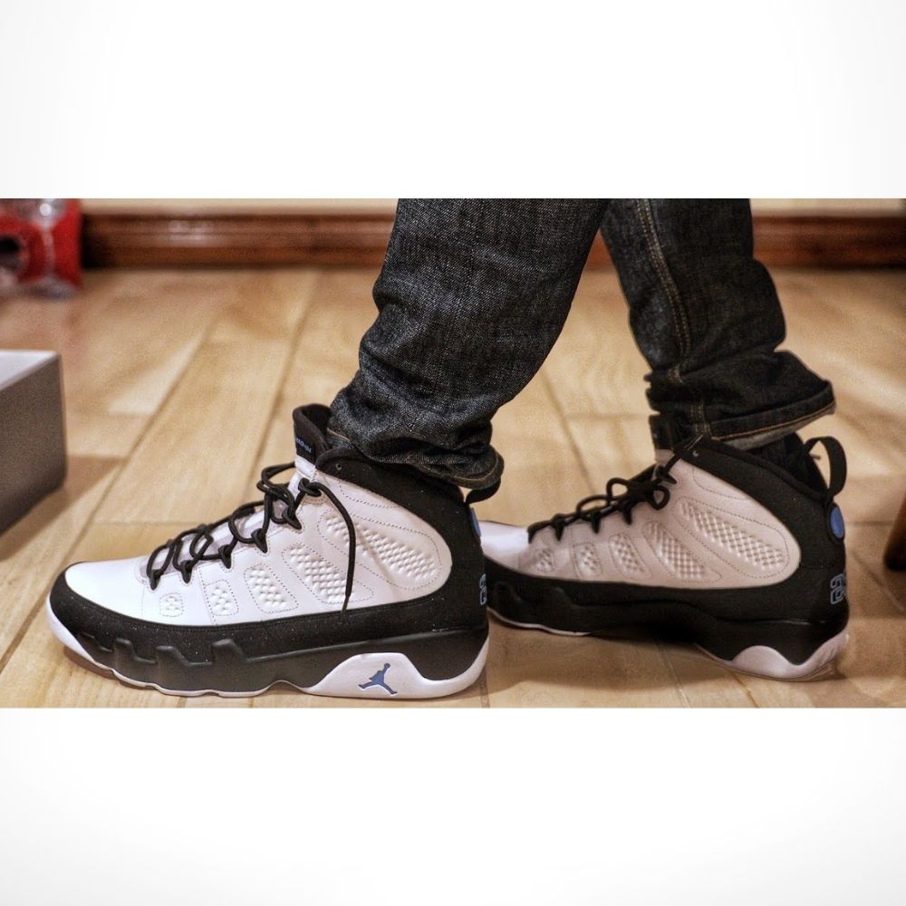Air Jordan 9 Retro in University Blue Black - product image from the listing.