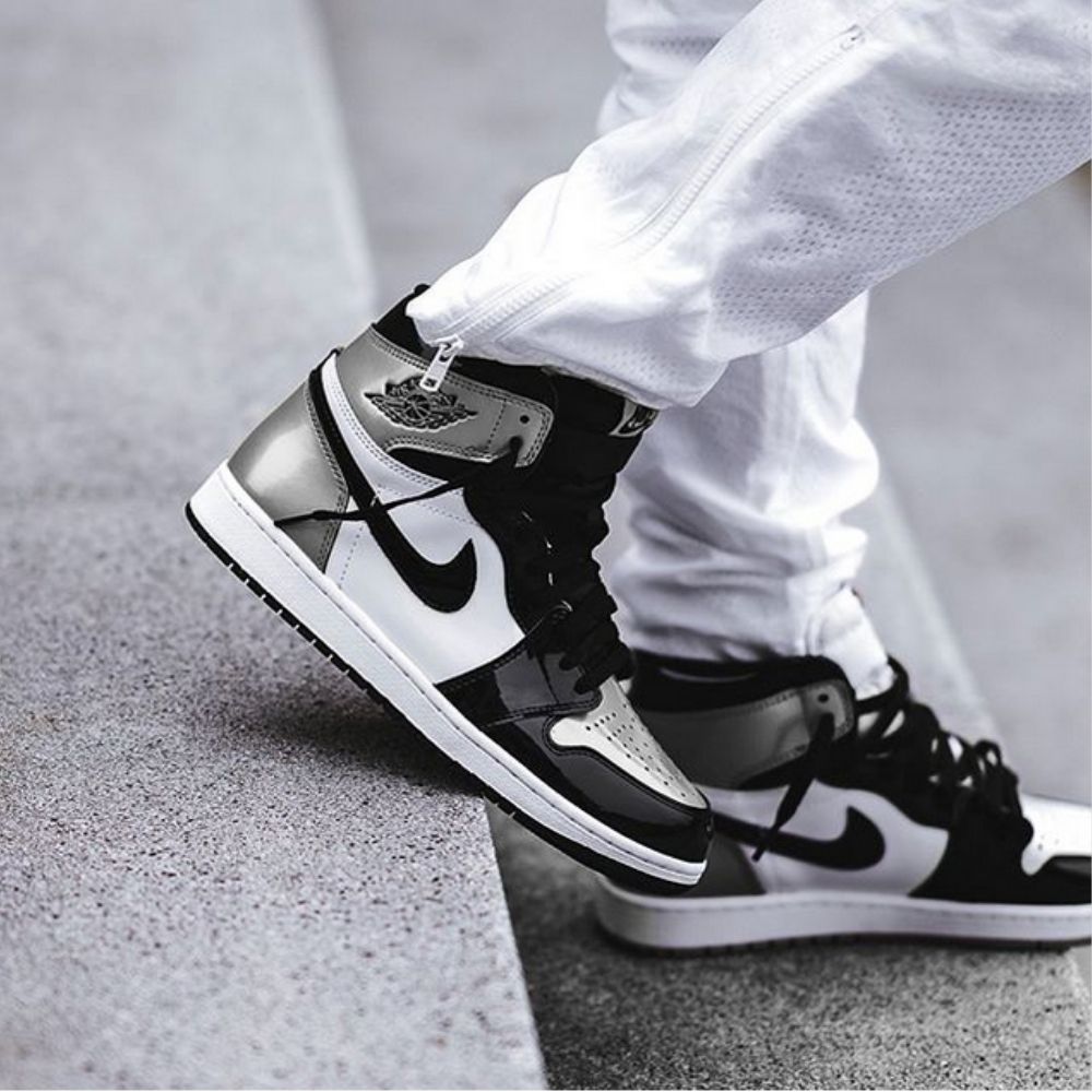 Silver Toe - Air Jordan 1 High OG - product image from the listing.