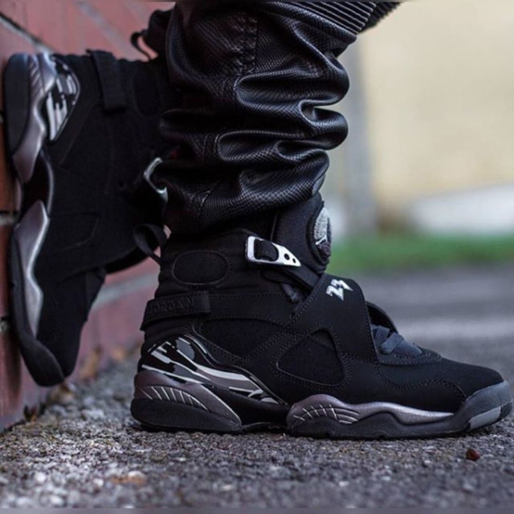 Chrome Triple Black - Air Jordan 8 Retro 2015 - product image from the listing.