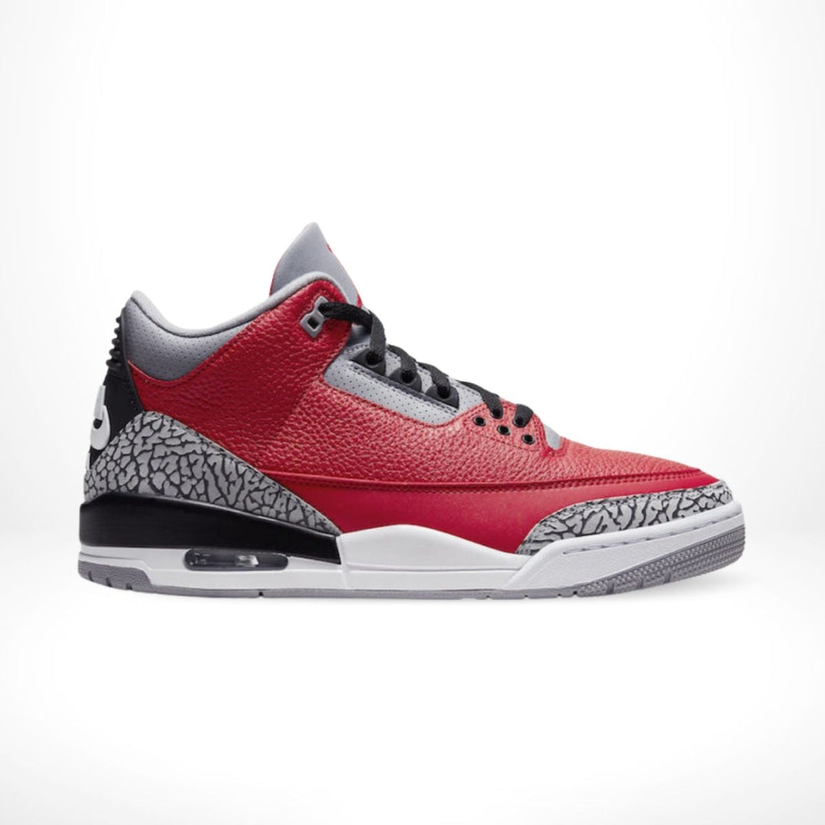 Air Jordan 3 Retro SE Unite Fire in Red - product image from the listing.