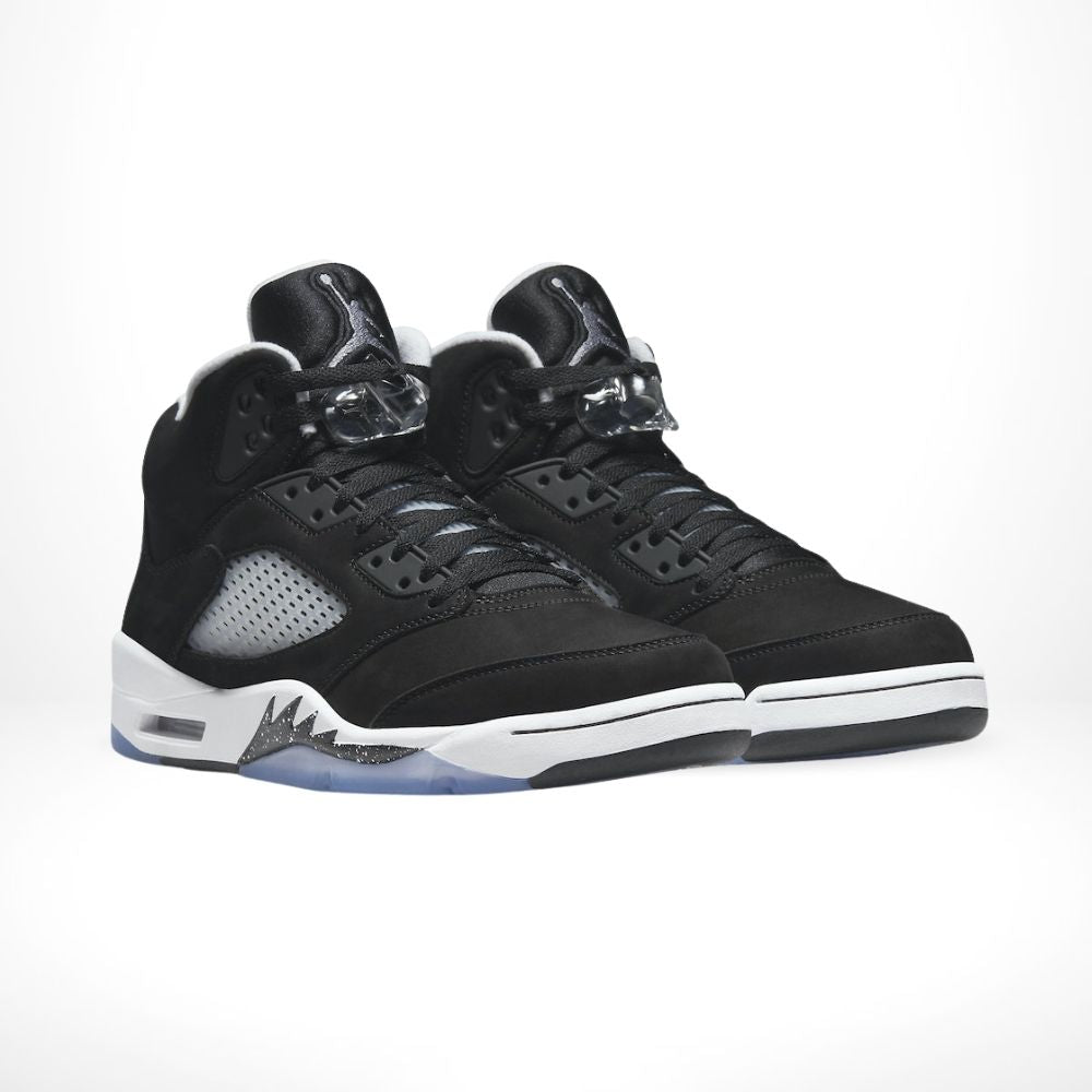 Oreo Black White - Air Jordan 5 Retro 2021 - product image from the listing.