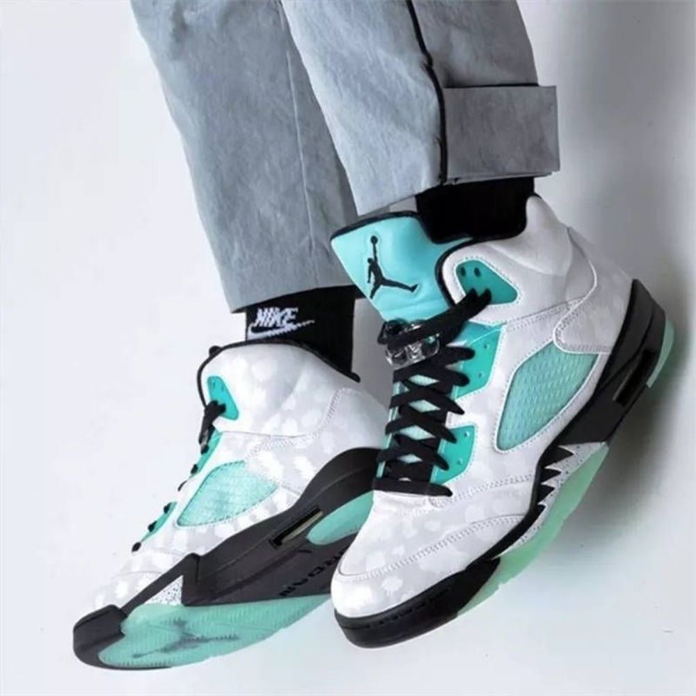 Air Jordan 5 Retro Island in Green - product image from the listing.