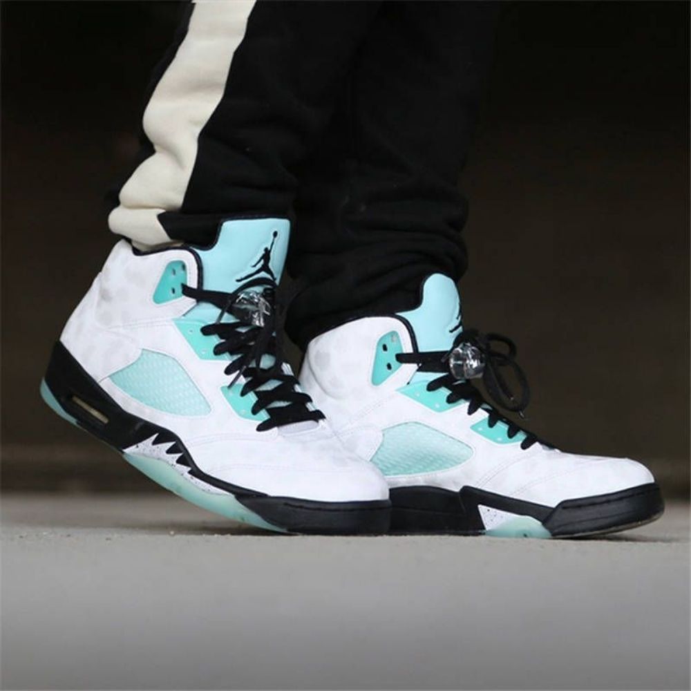 Air Jordan 5 Retro Island in Green - product image from the listing.