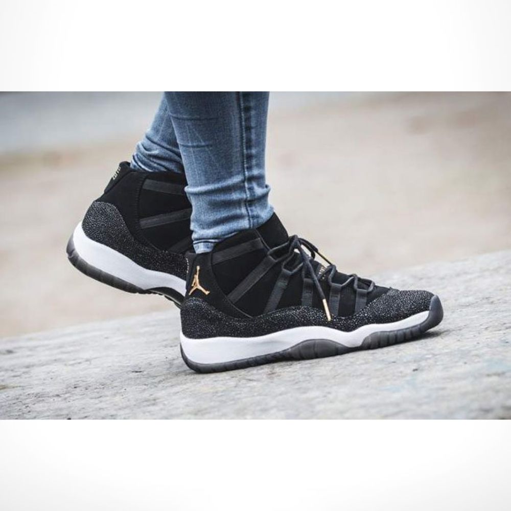Heiress Black Stingray - Air Jordan 11 Retro - product image from the listing.
