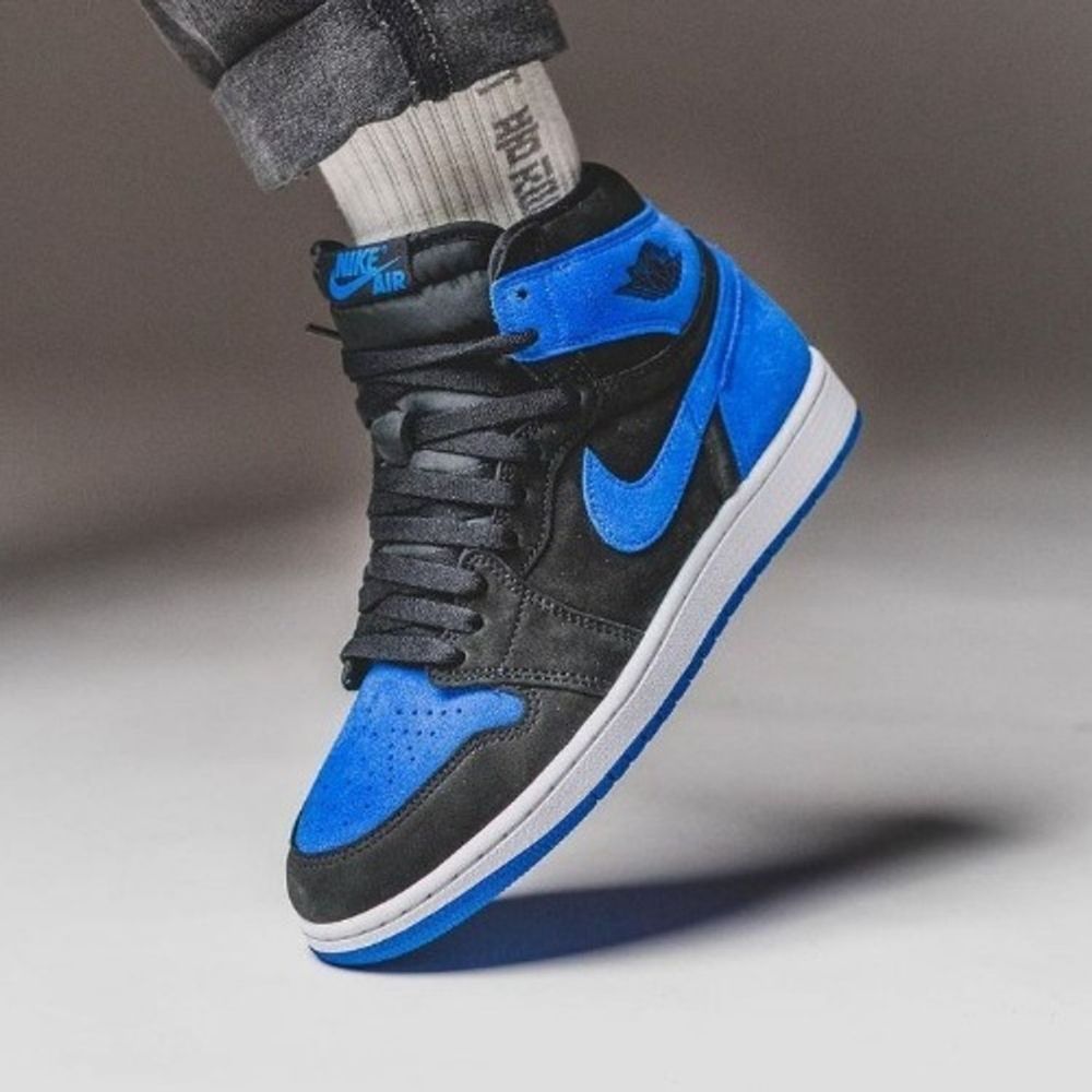 Royal Reimagined - Air Jordan 1 Retro High OG - product image from the listing.