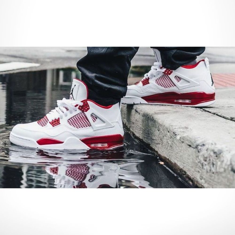 Air Jordan 4 Retro Alternate 89 in White Red - product image from the listing.