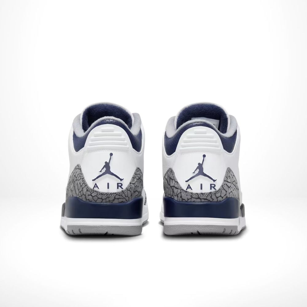 Air Jordan 3 Retro in Midnight Navy - product image from the listing.