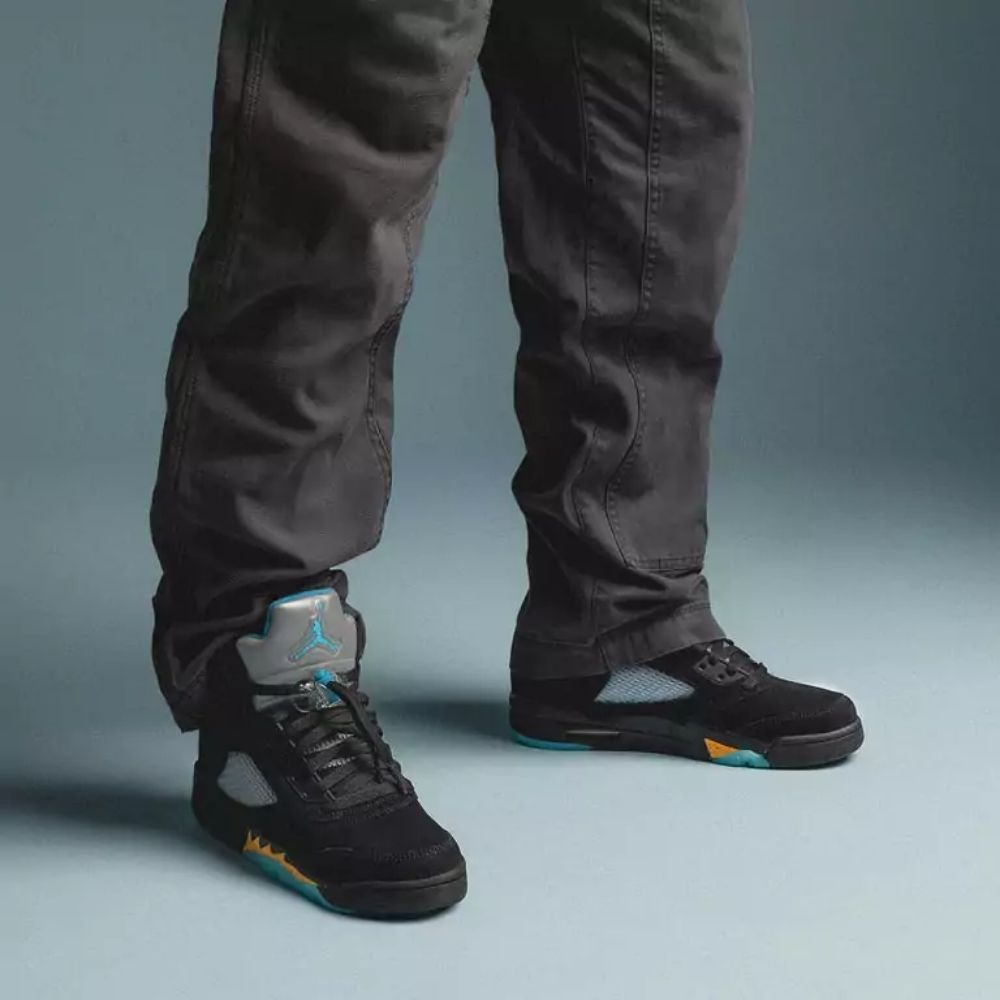 Air Jordan 5 Retro in Aqua - product image from the listing.