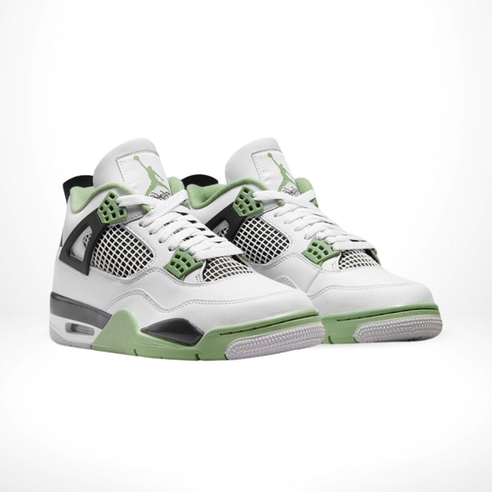 Air Jordan 4 Retro Seafoam in Green - product image from the listing.