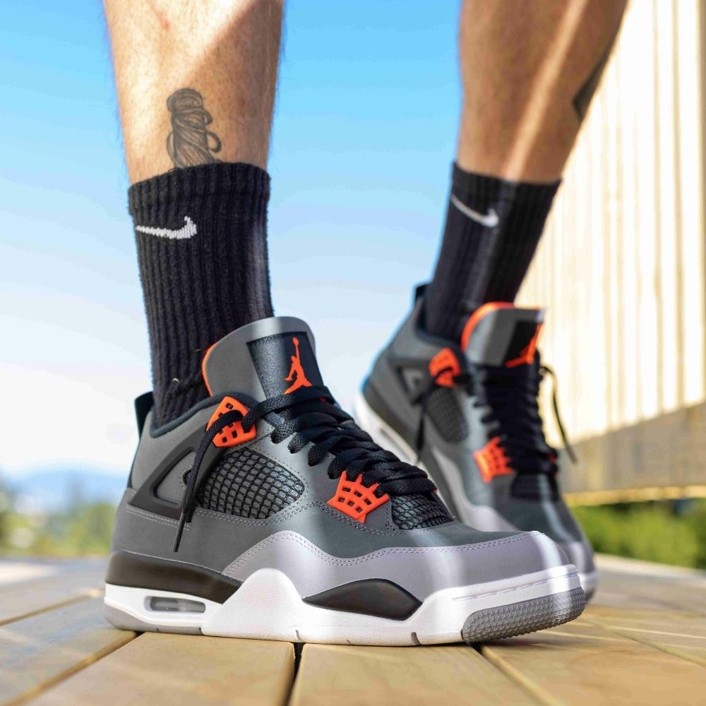Air Jordan 4 Retro Infrared in Grey Orange - product image from the listing.