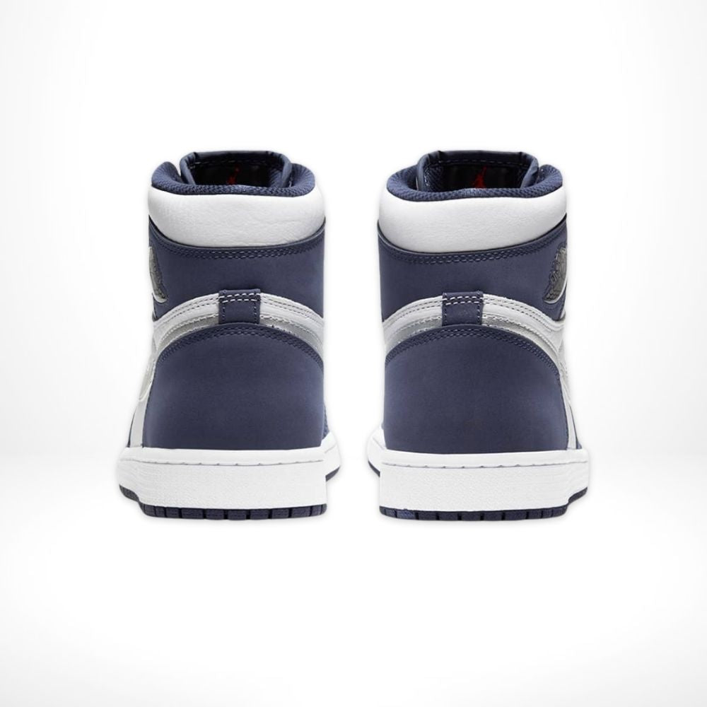 Air Jordan 1 Retro High in Midnight Navy - product image from the listing.
