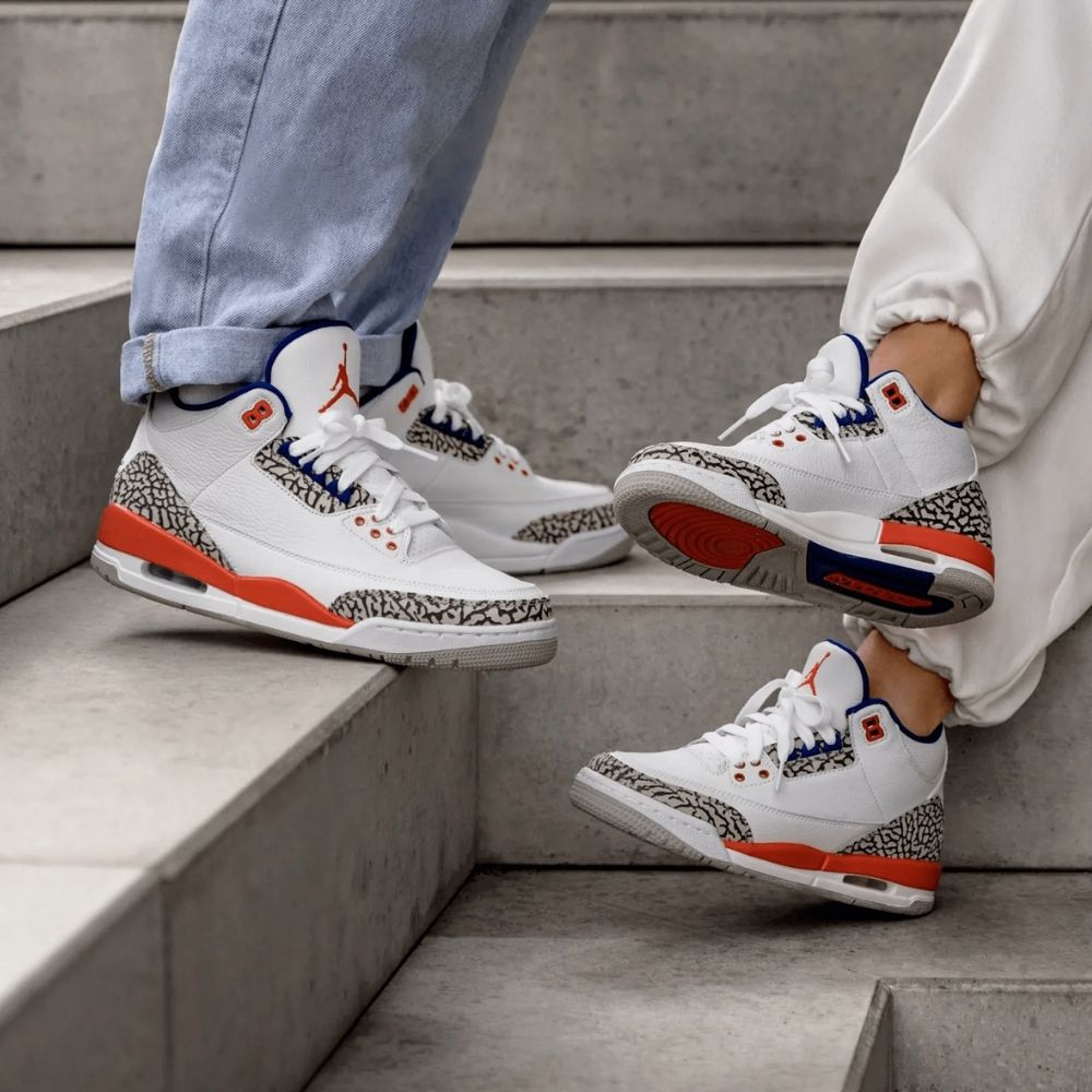 Air Jordan 3 Retro Knicks in Orange - product image from the listing.