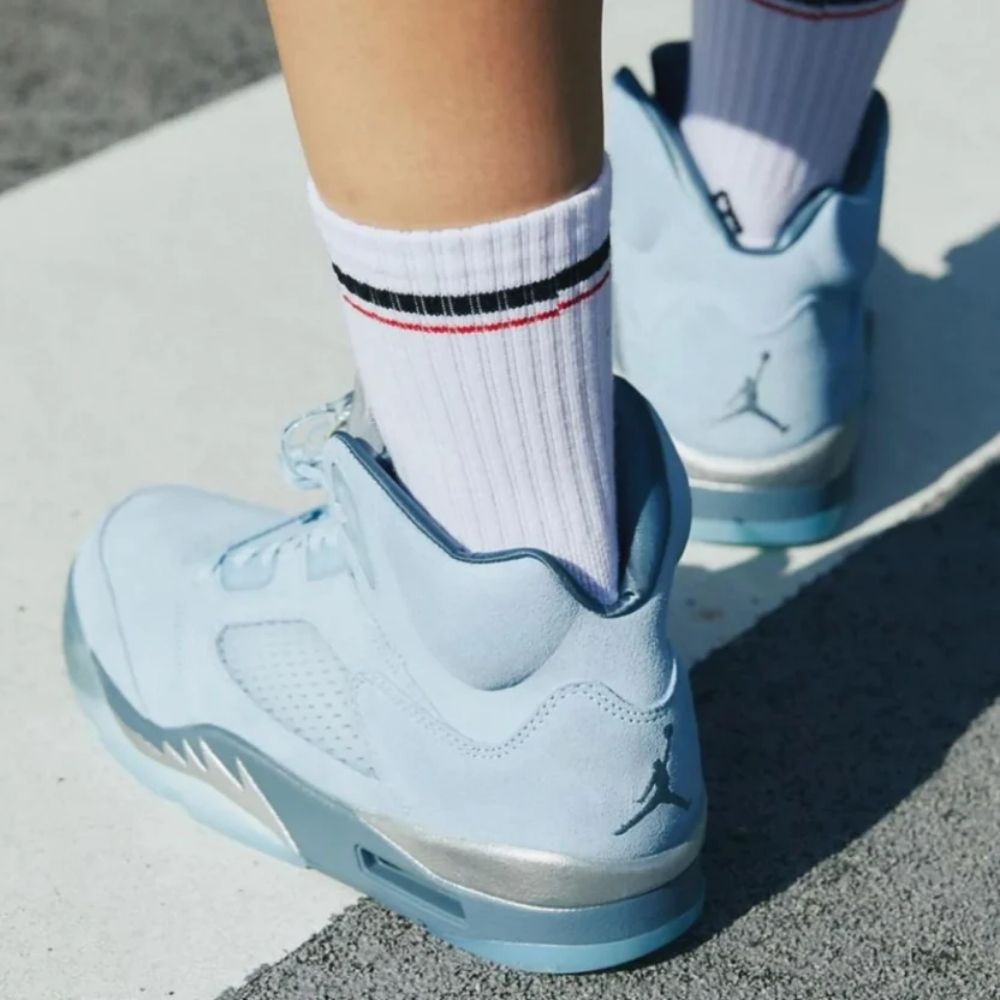 Blue Bird - Air Jordan 5 Retro - product image from the listing.