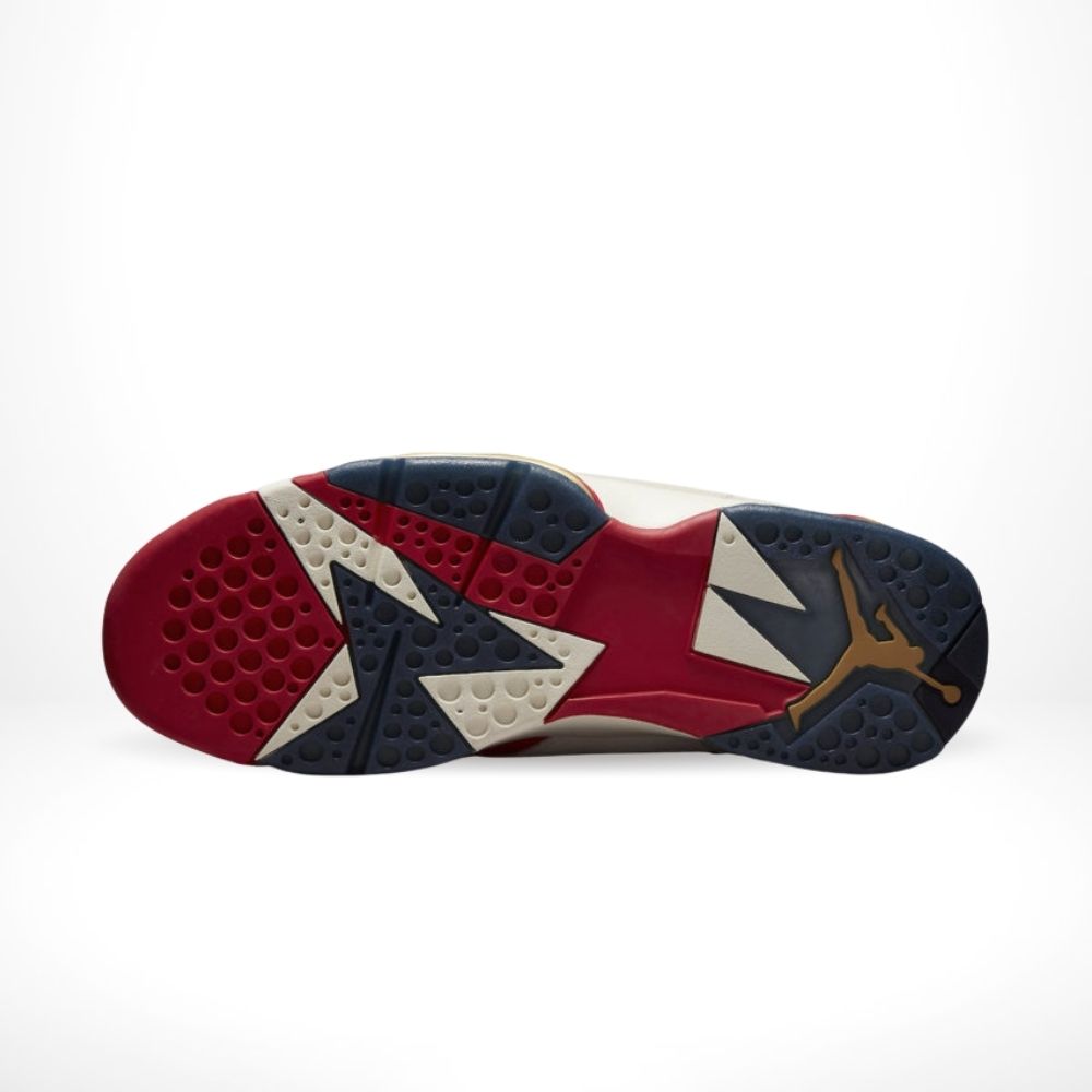 Air Jordan 7 Retro x Trophy Room New Sheriff in Town in Red Beige - product image from the listing.