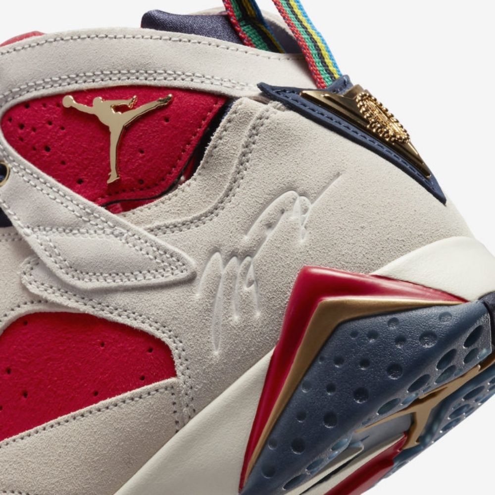 Air Jordan 7 Retro x Trophy Room New Sheriff in Town in Red Beige - product image from the listing.
