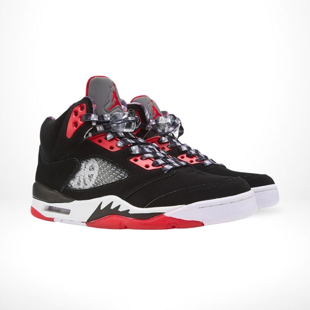 Quai 54 Black 2021 Friends And Family - Air Jordan 5 Retro - product image from the listing.