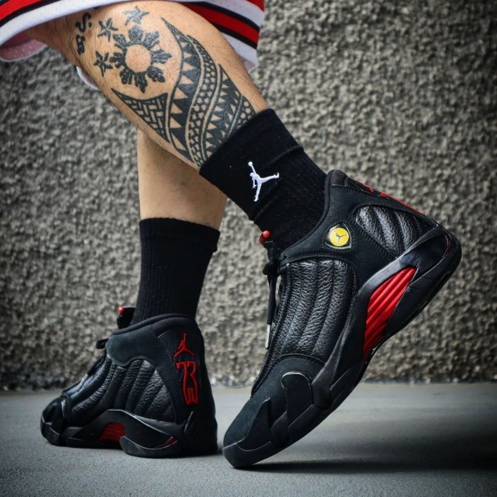 Last Shot Black - Air Jordan 14 Retro 2018 - product image from the listing.