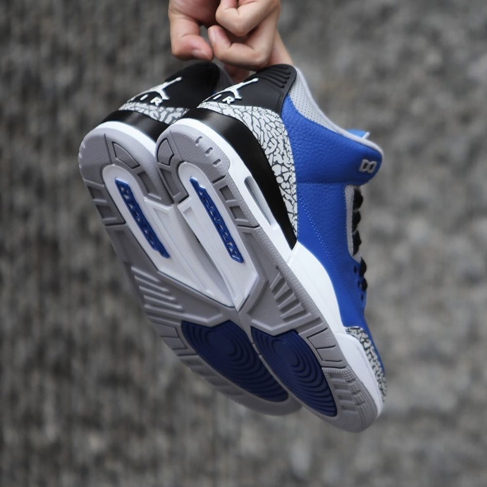 Varsity Royal Cement - Air Jordan 3 Retro - product image from the listing.