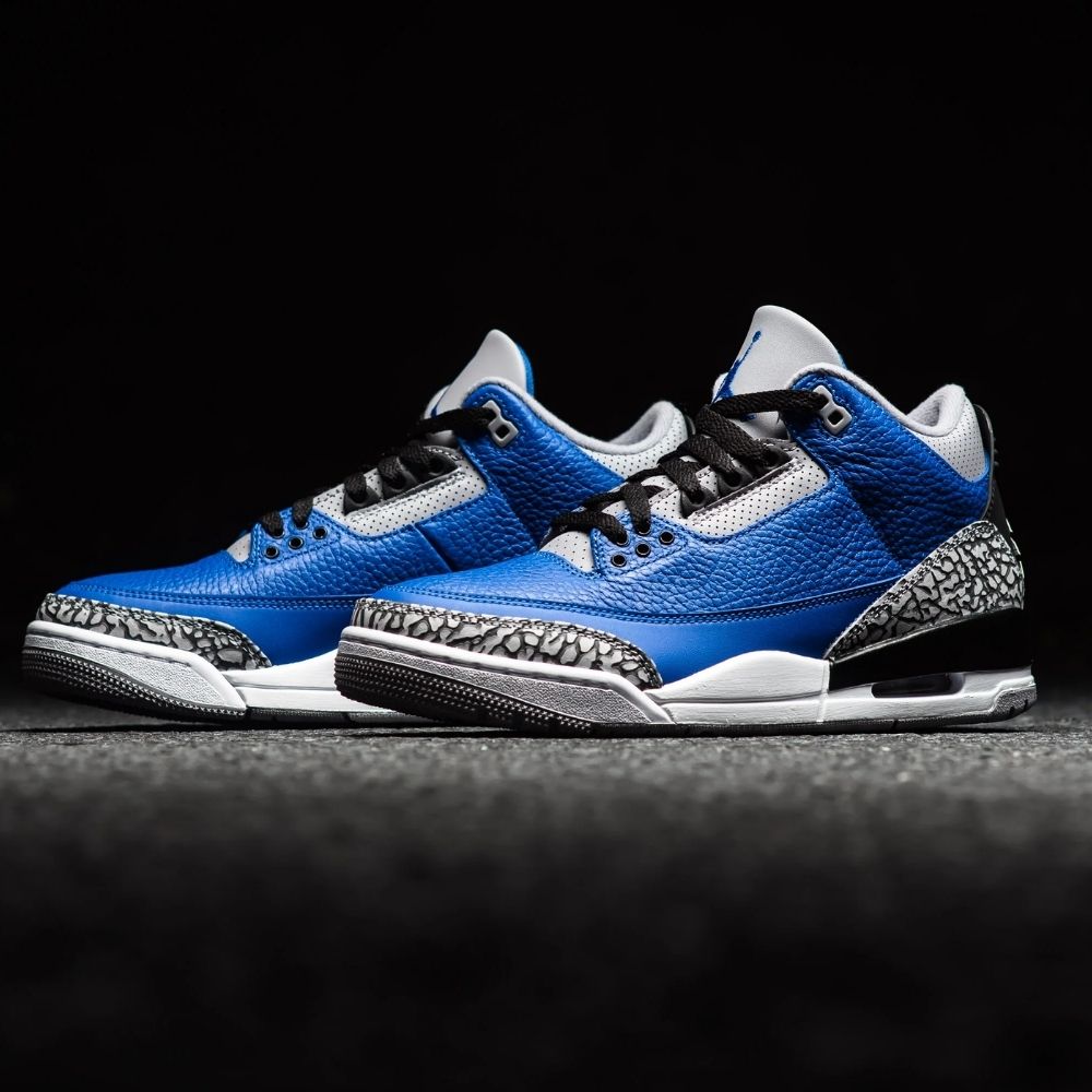 Varsity Royal Cement - Air Jordan 3 Retro - product image from the listing.