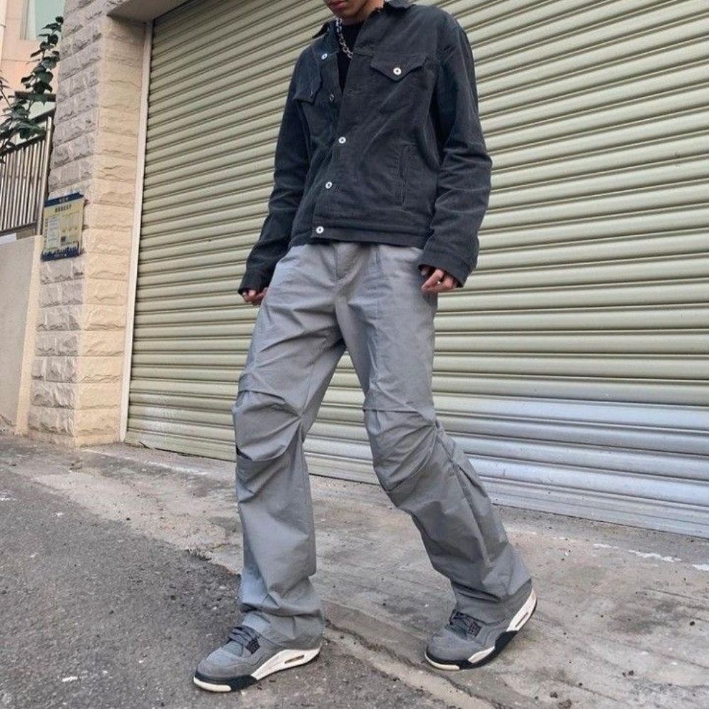 Cool Grey - Air Jordan 4 Retro 2019 - product image from the listing.