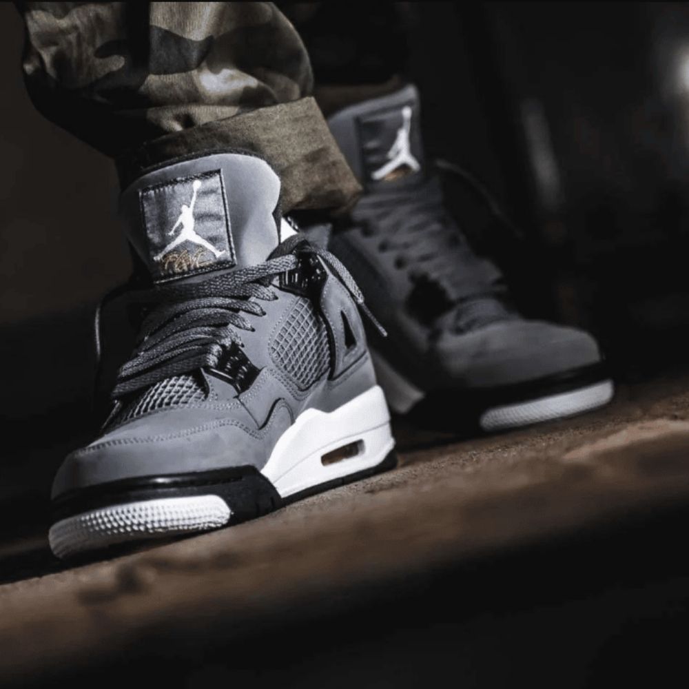 Cool Grey - Air Jordan 4 Retro 2019 - product image from the listing.