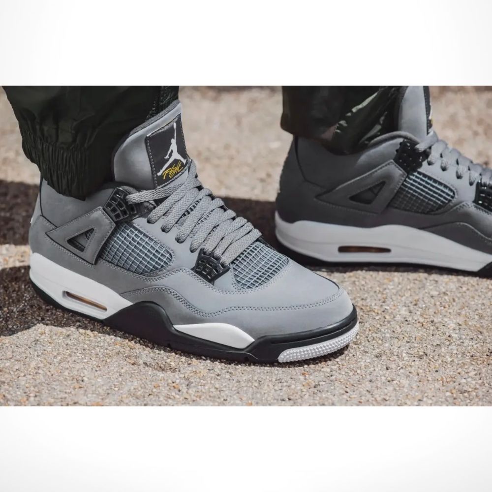 Cool Grey - Air Jordan 4 Retro 2019 - product image from the listing.