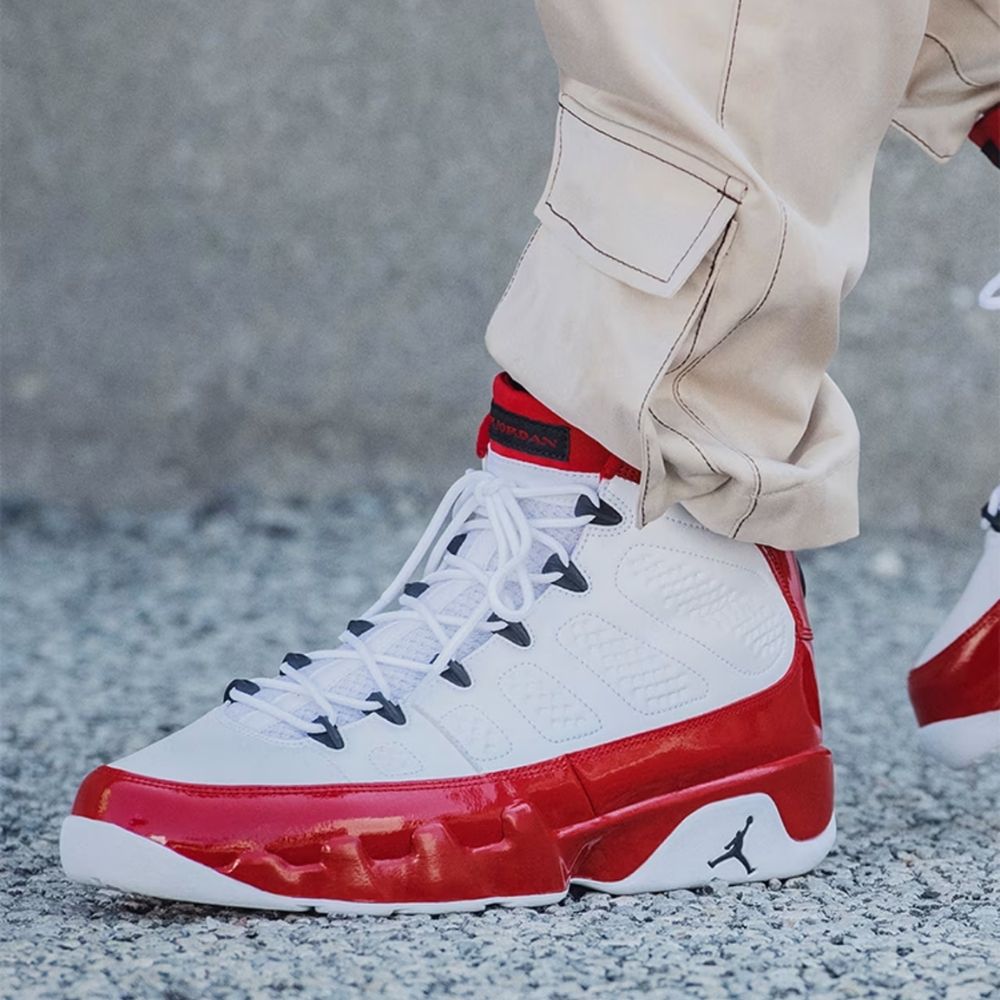 Air Jordan 9 Retro Gym in Red - product image from the listing.