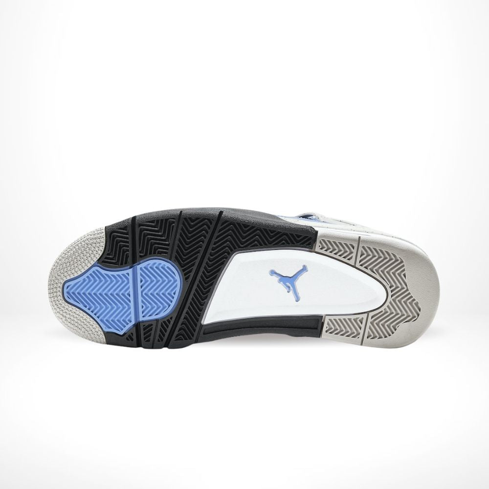 Air Jordan 4 Retro in University Blue - product image from the listing.