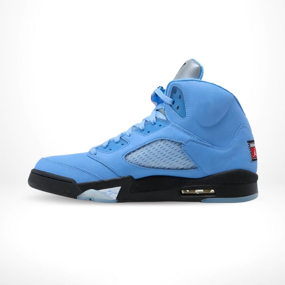 Air Jordan 5 Retro UNC in University Blue - product image from the listing.