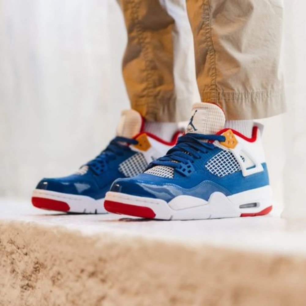 Messy Room - Air Jordan 4 Retro GS - product image from the listing.