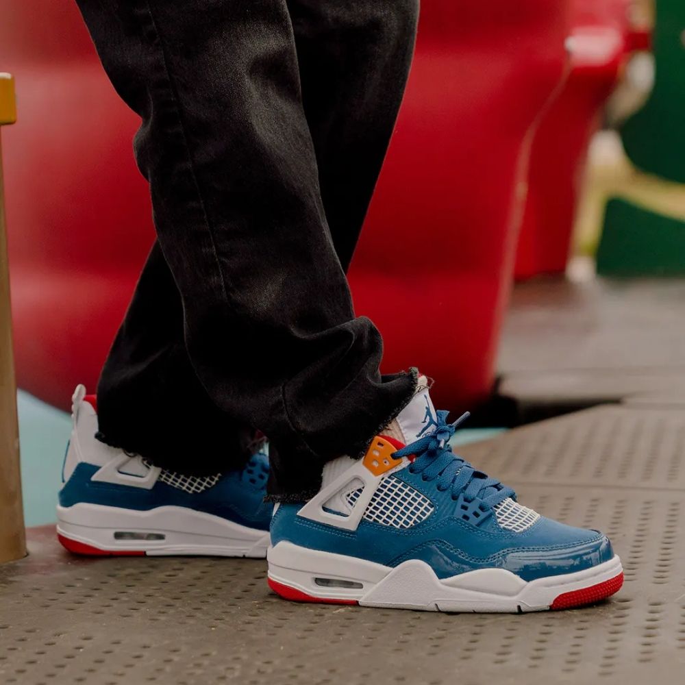 Messy Room - Air Jordan 4 Retro GS - product image from the listing.