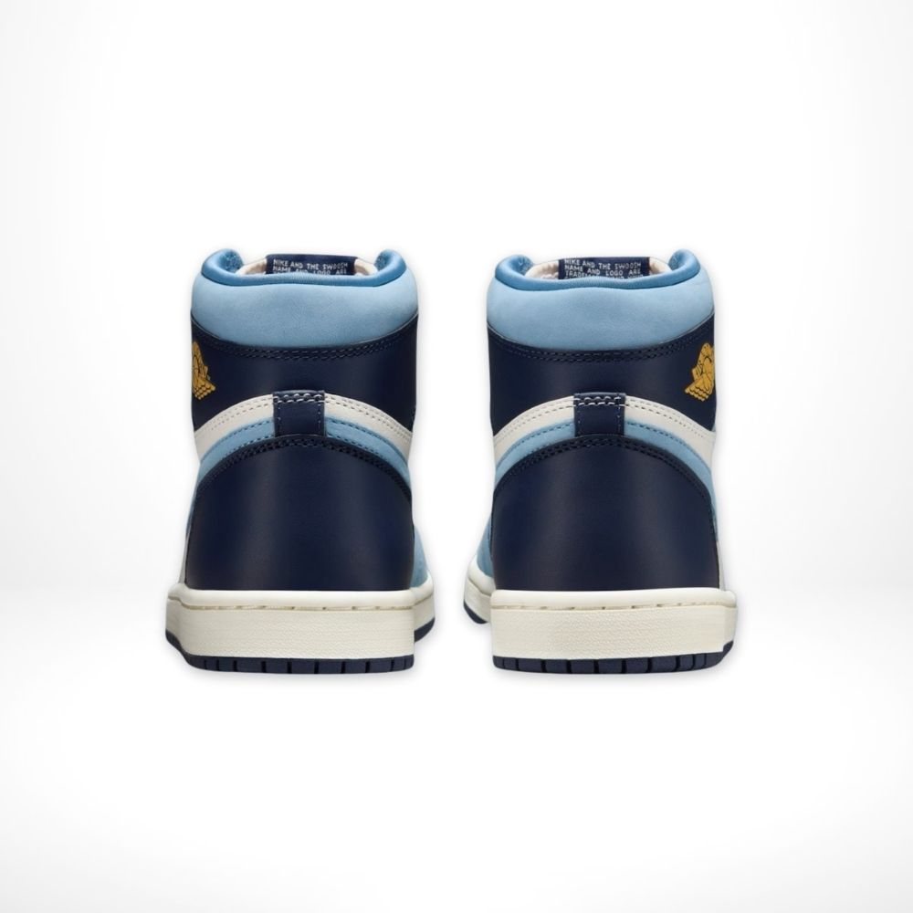 Air Jordan 1 Retro High OG in University Blue Midnight Navy - product image from the listing.