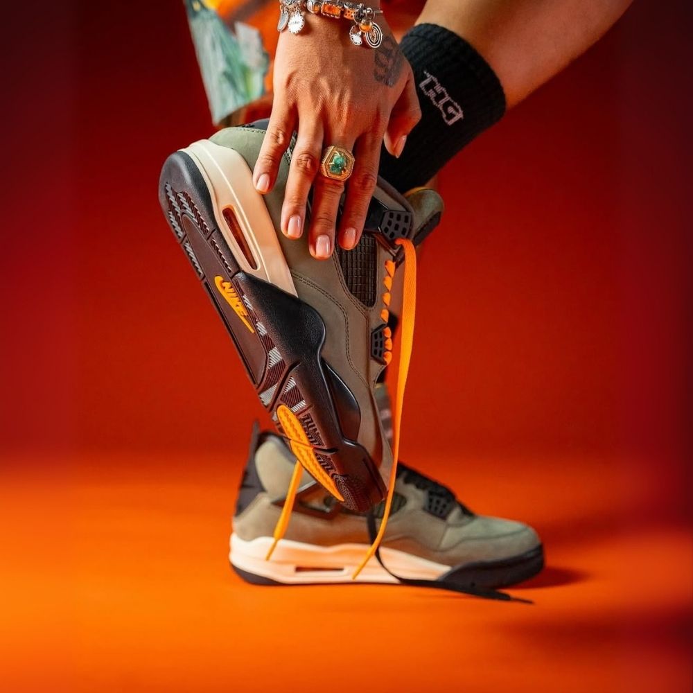 x Undefeated OG Deep Green - Air Jordan 4 2025 - product image from the listing.