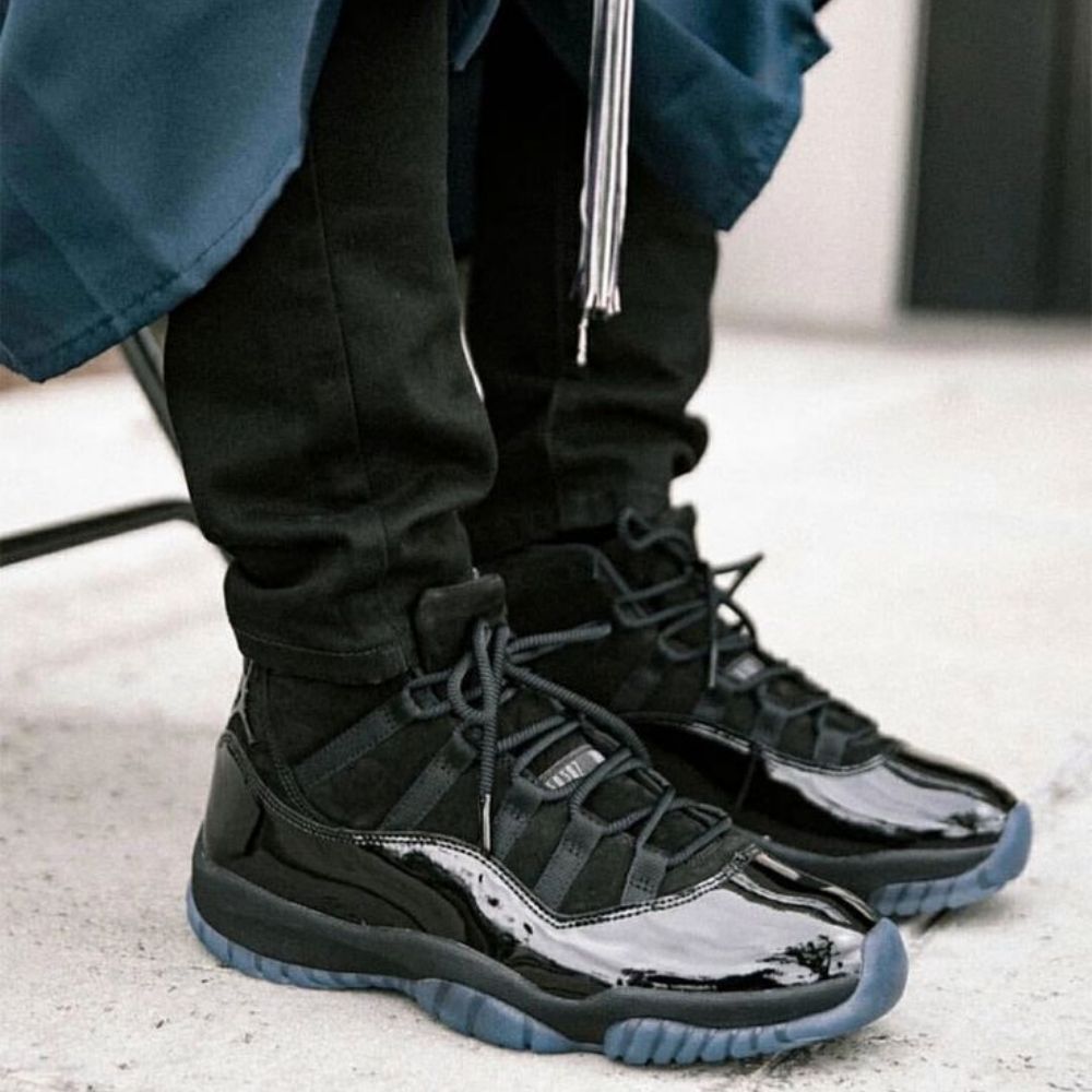 Cap and Gown - Air Jordan 11 Retro - product image from the listing.