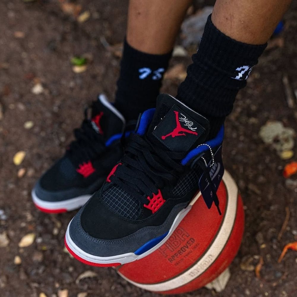 Rare Air Black Blue - Air Jordan 4 2025 - product image from the listing.