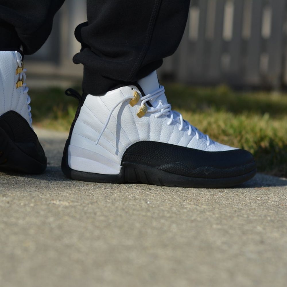 Taxi - Air Jordan 12 Retro 2025 - product image from the listing.