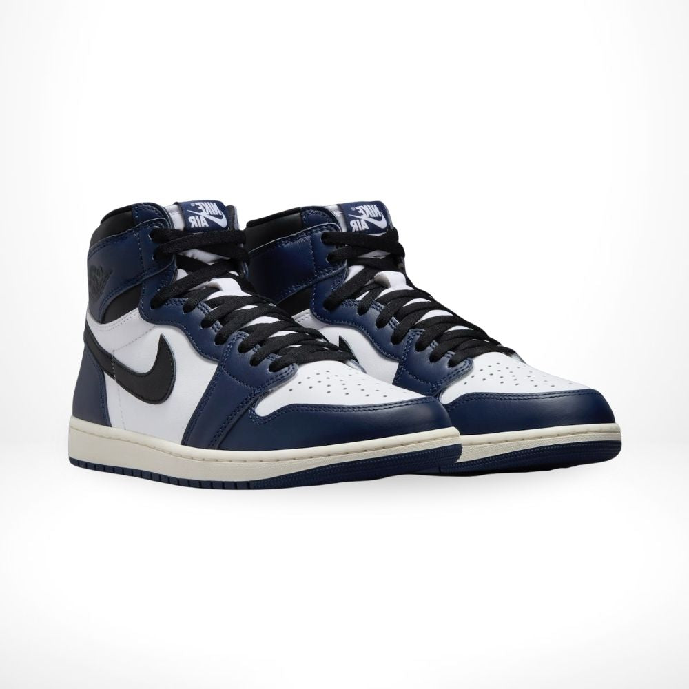 Air Jordan 1 Retro High OG in Midnight Navy - product image from the listing.