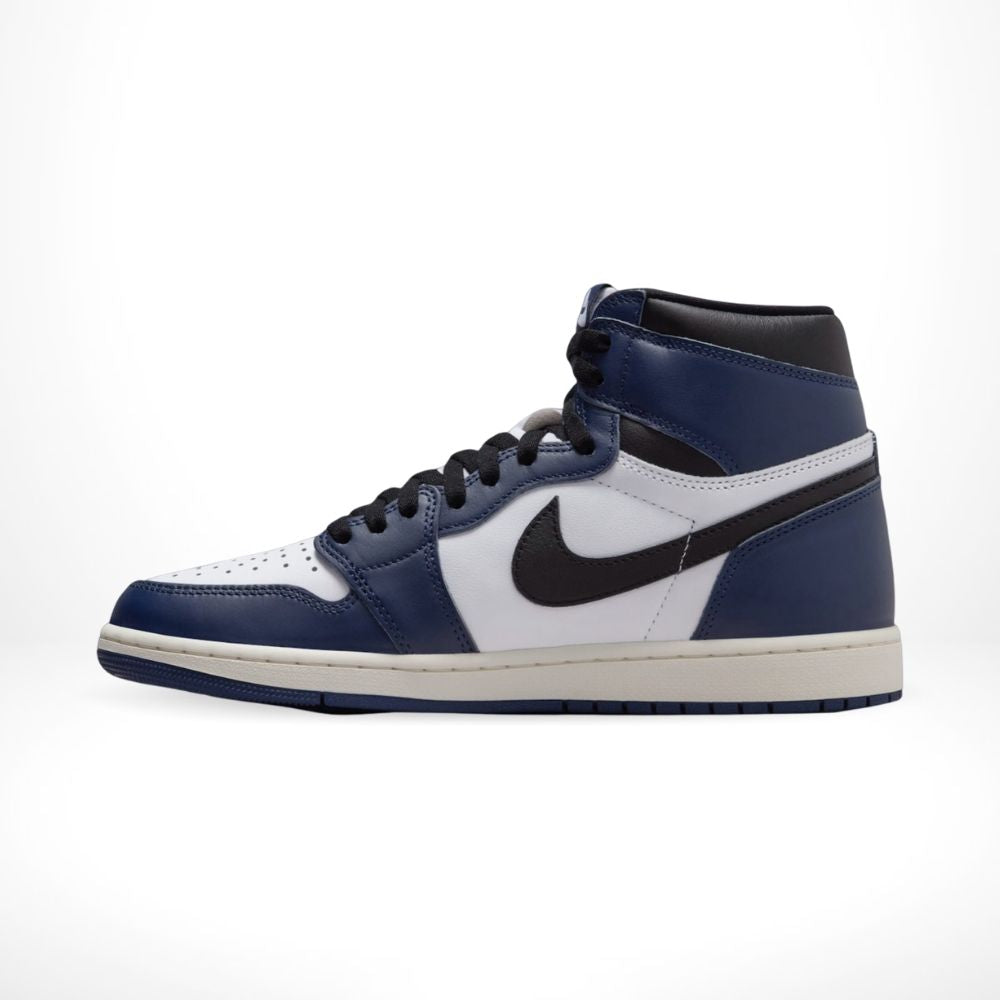Air Jordan 1 Retro High OG in Midnight Navy - product image from the listing.