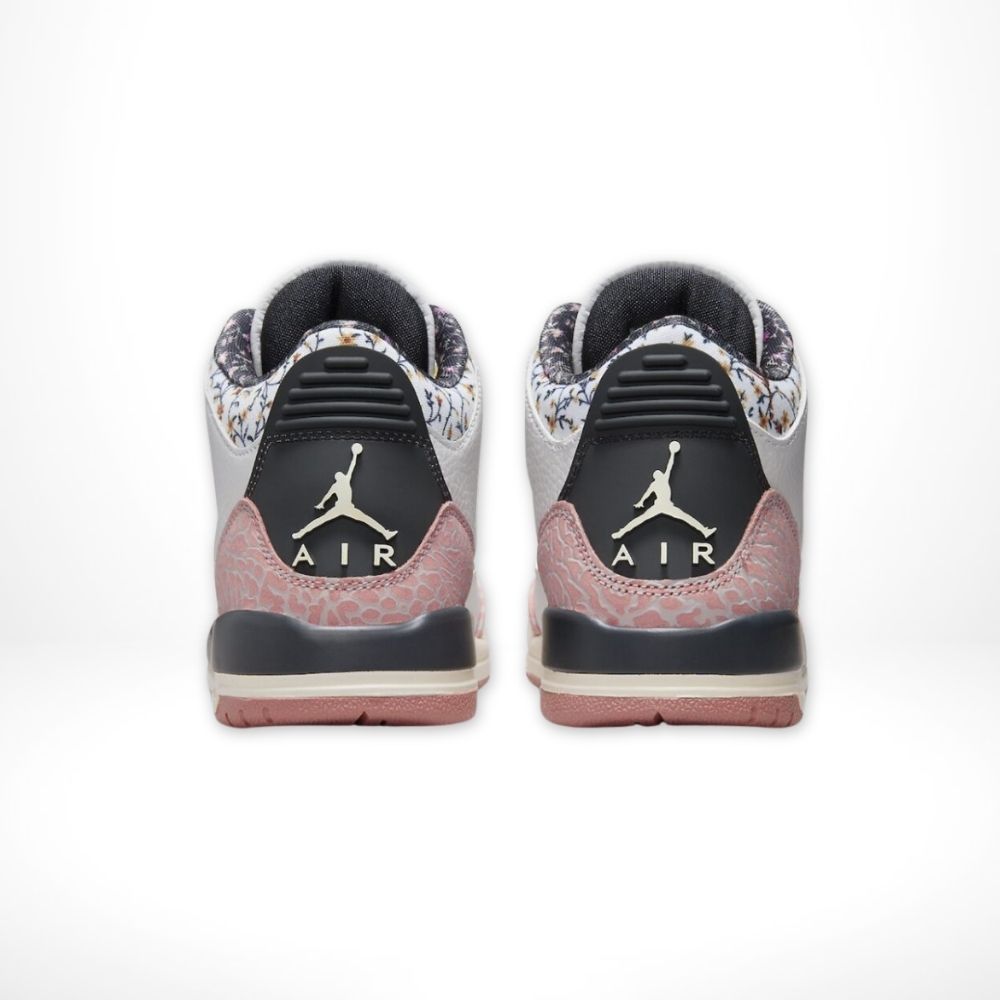 Red Stardust - Air Jordan 3 GS - product image from the listing.